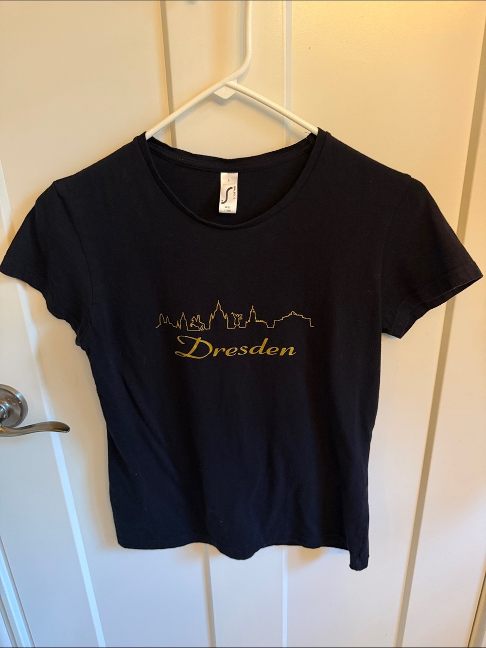 Dresden Skyline Short Sleeve Tee - Black & Gold